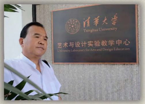中国当代油画家协会副主席，国家一级美术师，中国忆境画派创始人孙世锡教授签约汇智AI智能画册。(图1)